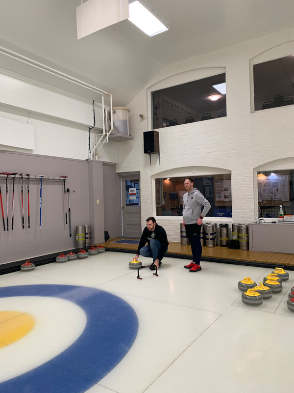 Team-building au curling, hiver 2024